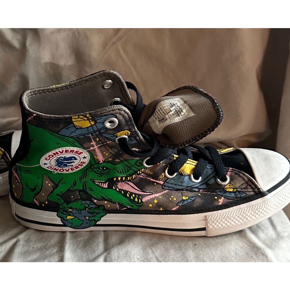 Converse kids youth boys girls unisex size 3 Dinosaur edition multi color